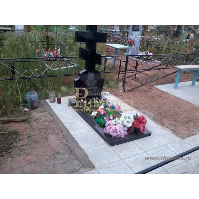 Памятник крест 330 — ritualum.ru